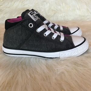Girls Chuck Taylor Converse All Star slip on Sz 13